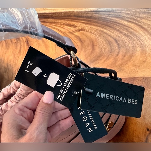 American Bee Bucket Bag in Mauve Pink w Gold Buckles NWT - Picture 13 of 17